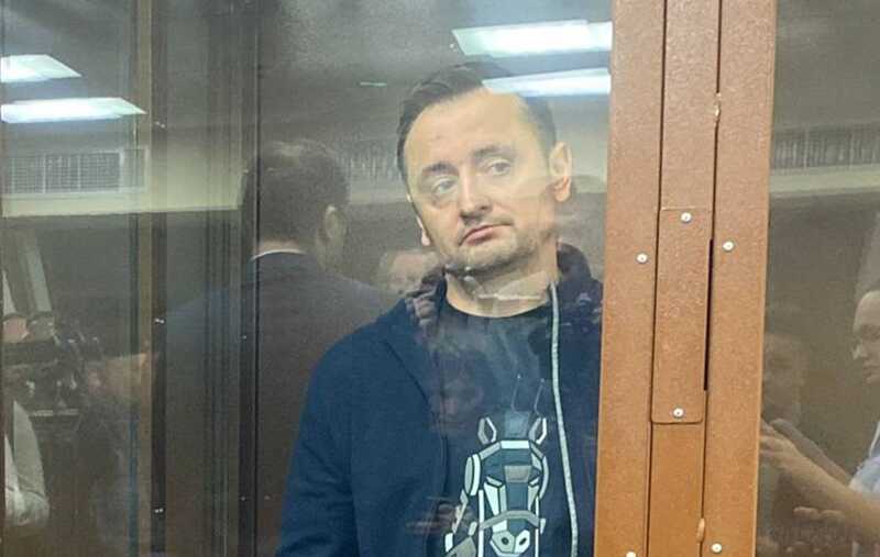 В России кинули за решетку очередных журналистов, обвинив их в требовании предоставления фактов: полностью признали свою вину