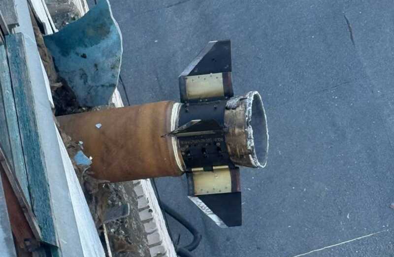 В Подольске после атаки БПЛА на Москву обнаружили разгонный блок ЗПРК на балконе аптеки